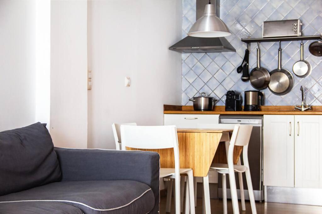 Apartamento Con Terraza Privada Cerca De La Playa Valensiya Dış mekan fotoğraf