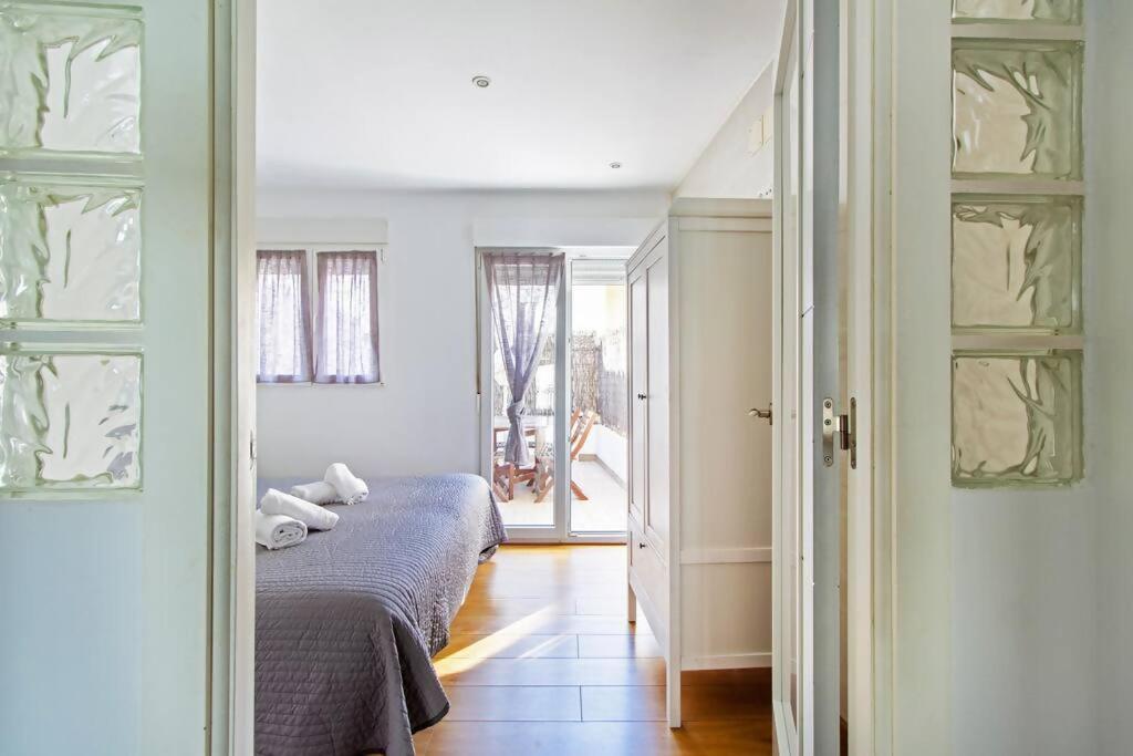 Apartamento Con Terraza Privada Cerca De La Playa Valensiya Dış mekan fotoğraf