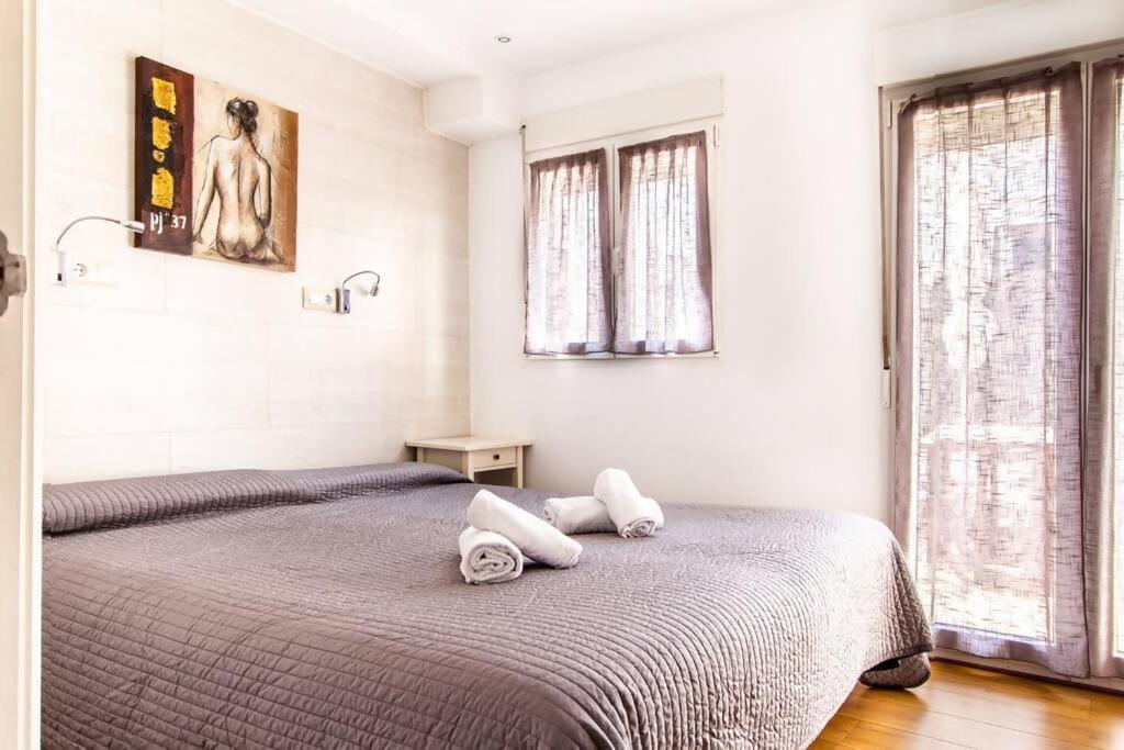 Apartamento Con Terraza Privada Cerca De La Playa Valensiya Dış mekan fotoğraf