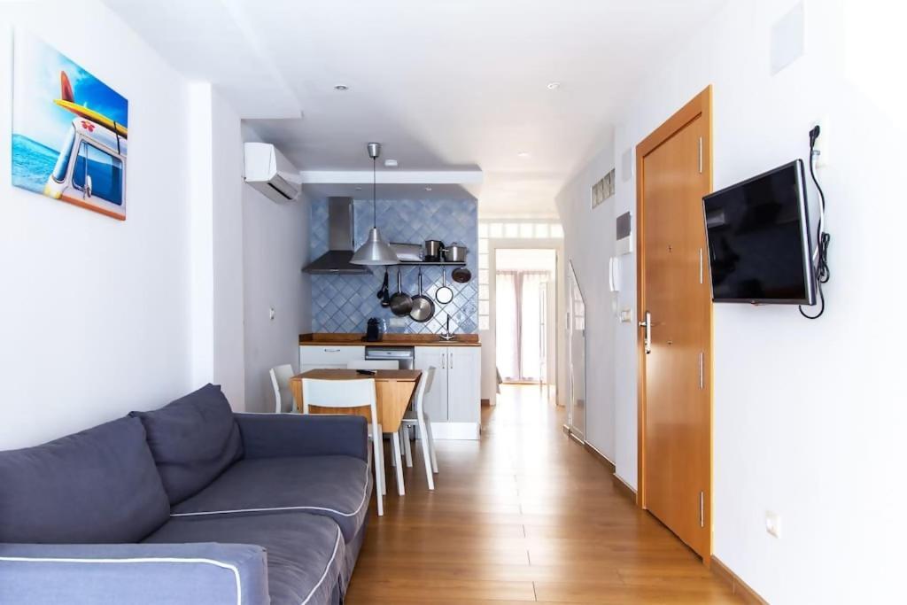 Apartamento Con Terraza Privada Cerca De La Playa Valensiya Dış mekan fotoğraf